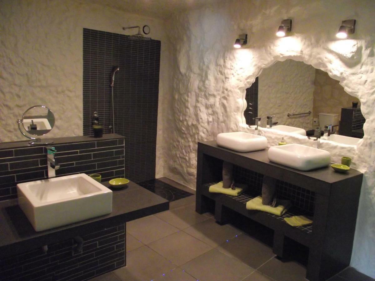 Troglodelice Bed & Breakfast อาแซ-เลอ-ริโด ภายนอก รูปภาพ