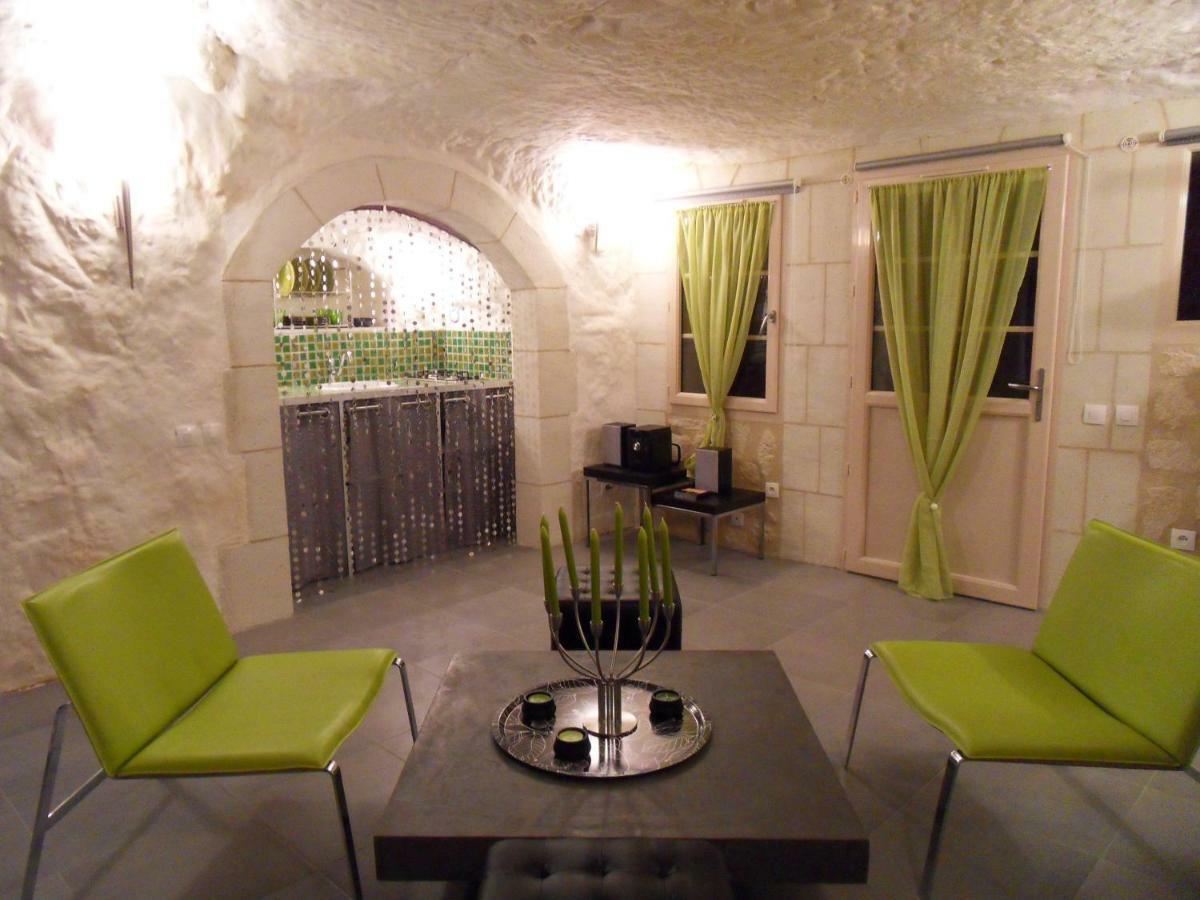 Troglodelice Bed & Breakfast อาแซ-เลอ-ริโด ภายนอก รูปภาพ