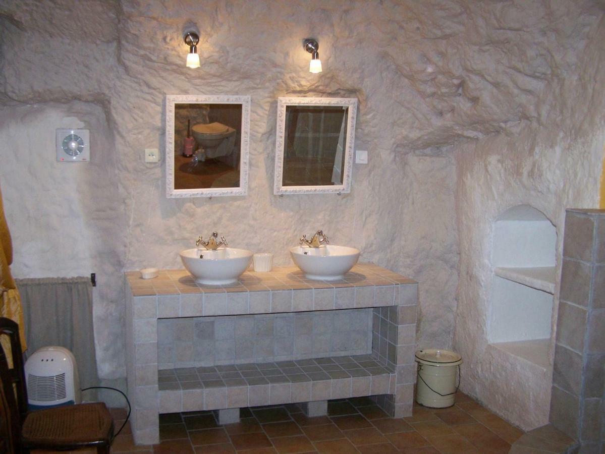 Troglodelice Bed & Breakfast อาแซ-เลอ-ริโด ภายนอก รูปภาพ